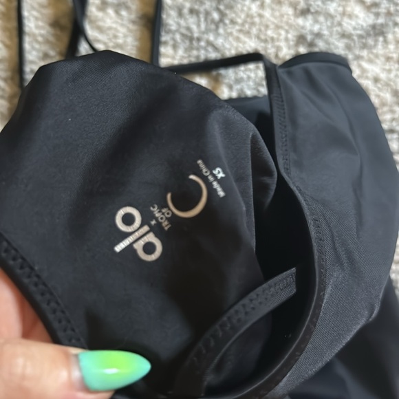 Alo x Tropic of C One Piece - Picture 4 of 4